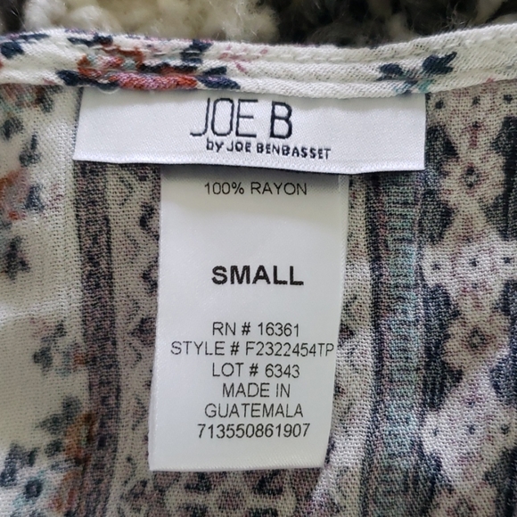 JOE B- Top - Picture 6 of 6